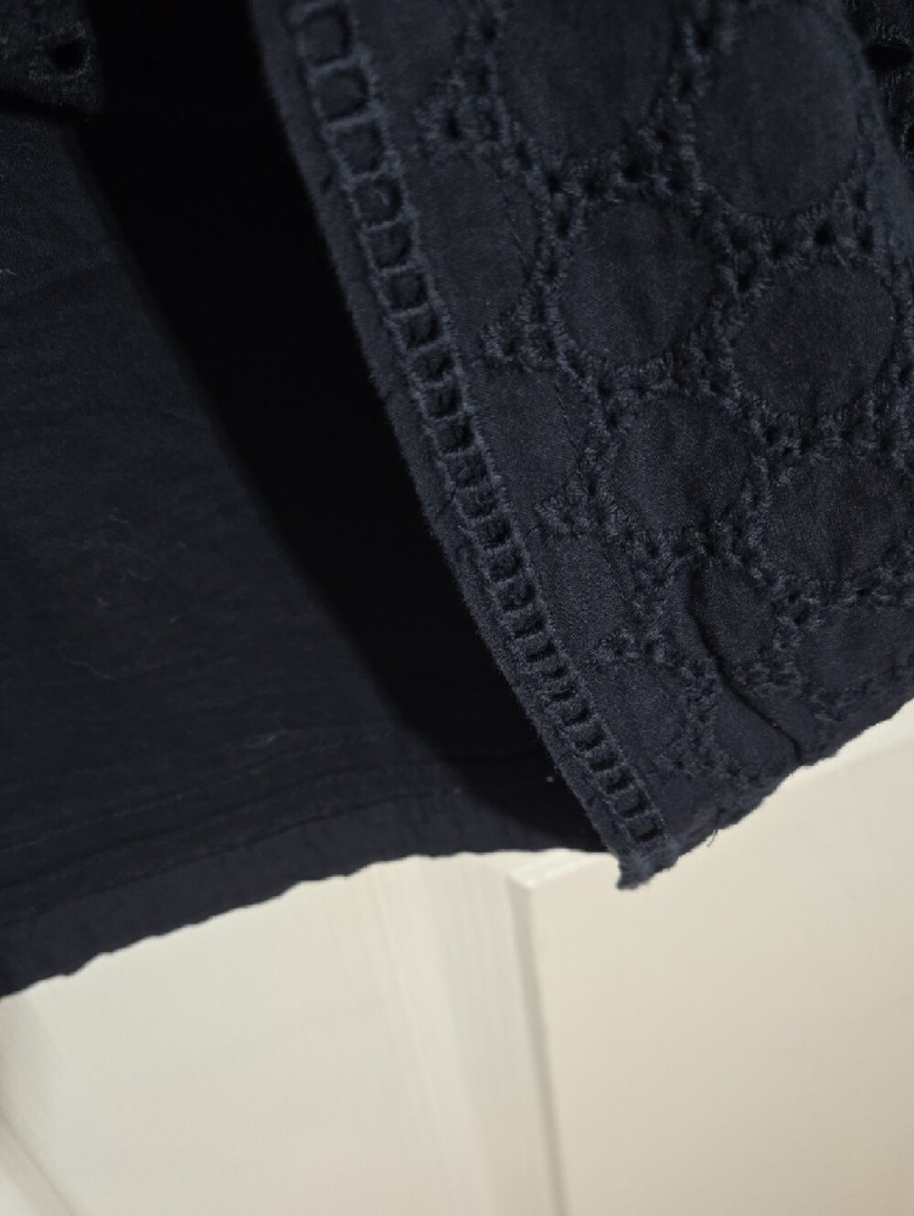 Banana Republic Navy Eyelet Sleeveless Shift Dress Size 8 - Picture 5 of 9